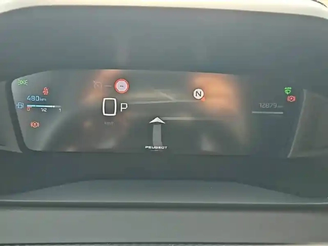 Peugeot 208 hybrid 100 e-dcs6 — photo 10