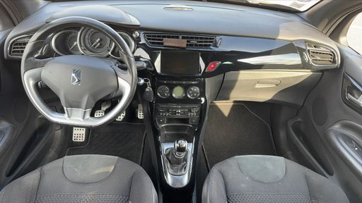 DS DS3 CABRIOLET THP 155 - Sport Chic – 2014 – 123785 km – Essence – Boîte Manuelle — photo 27