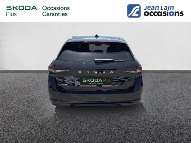 Skoda Superb combi 2.0 tdi 150 ch scr dsg7 — photo 8