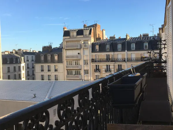 Loue appartement 50m² Levallois - Louise Michel - Balcon - 1 chambre