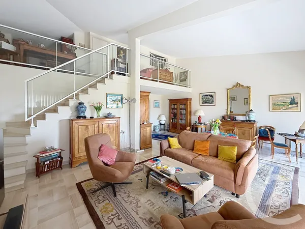 Appartement 3 pièces 109 m²