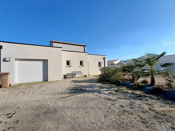 MAISON CONTEMPORAINE FROIDFOND 3 CHAMBRES