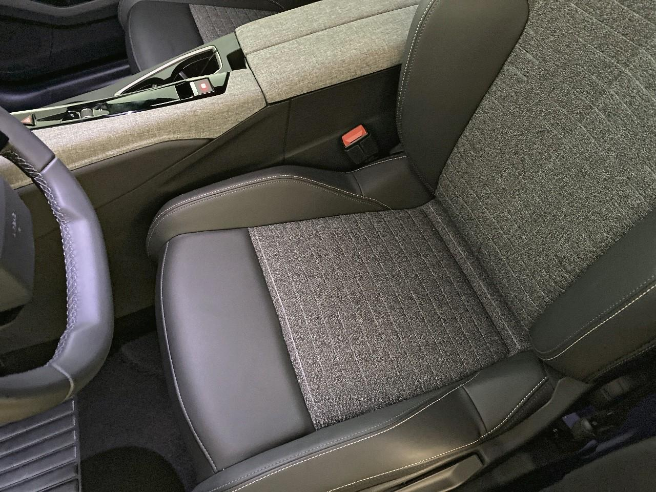 Peugeot 5008 hybrid 145 ch e-dcs6 allure — photo 9