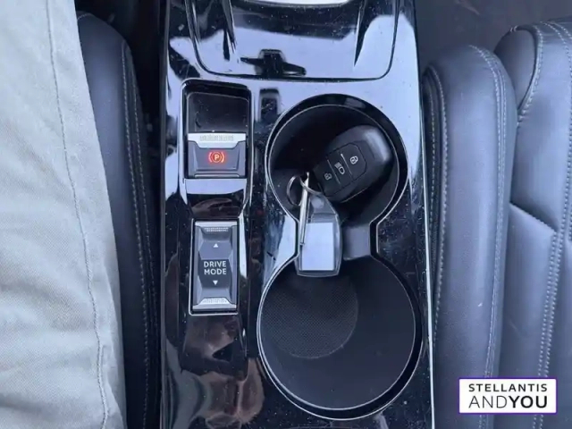 Peugeot 2008 puretech 130 s&amp;s eat8 — photo 61