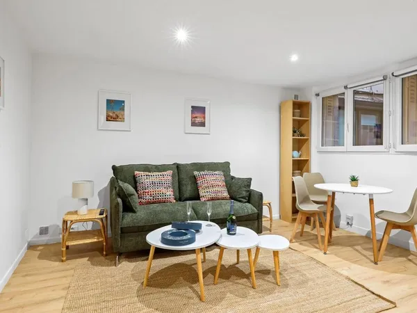 Loue studio - 23 m² - 1 pièce - Paris 17ème