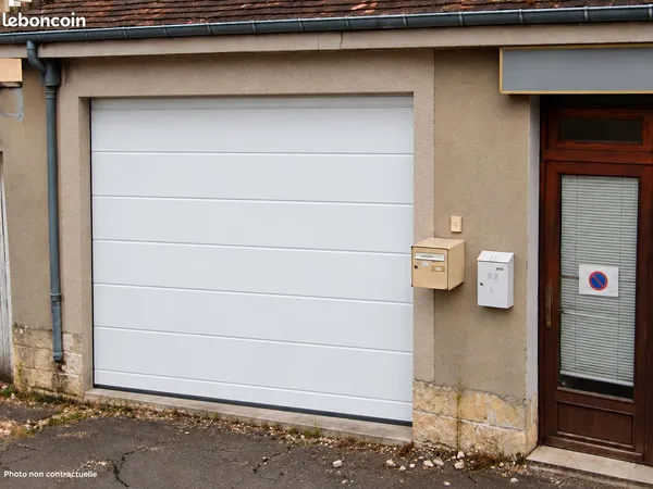 Parking/box 1 pièce 24 m²