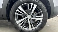 Peugeot 3008 1.2 PureTech 130ch S&S Allure — photo 11