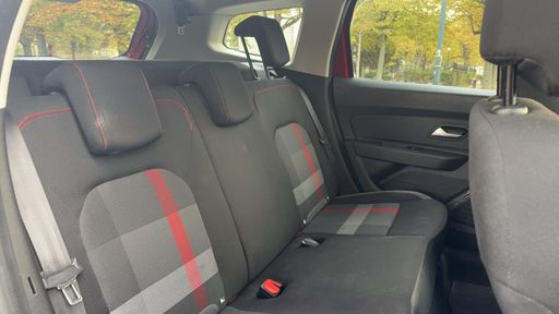 Dacia Duster 1.3 TCe 130 4X2 - Techroad – 2019 – 64670 km – Essence – Boîte Manuelle — photo 26