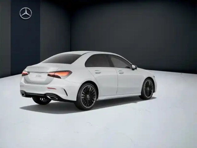 Mercedes Classe A 200 d berline amg line — photo 5