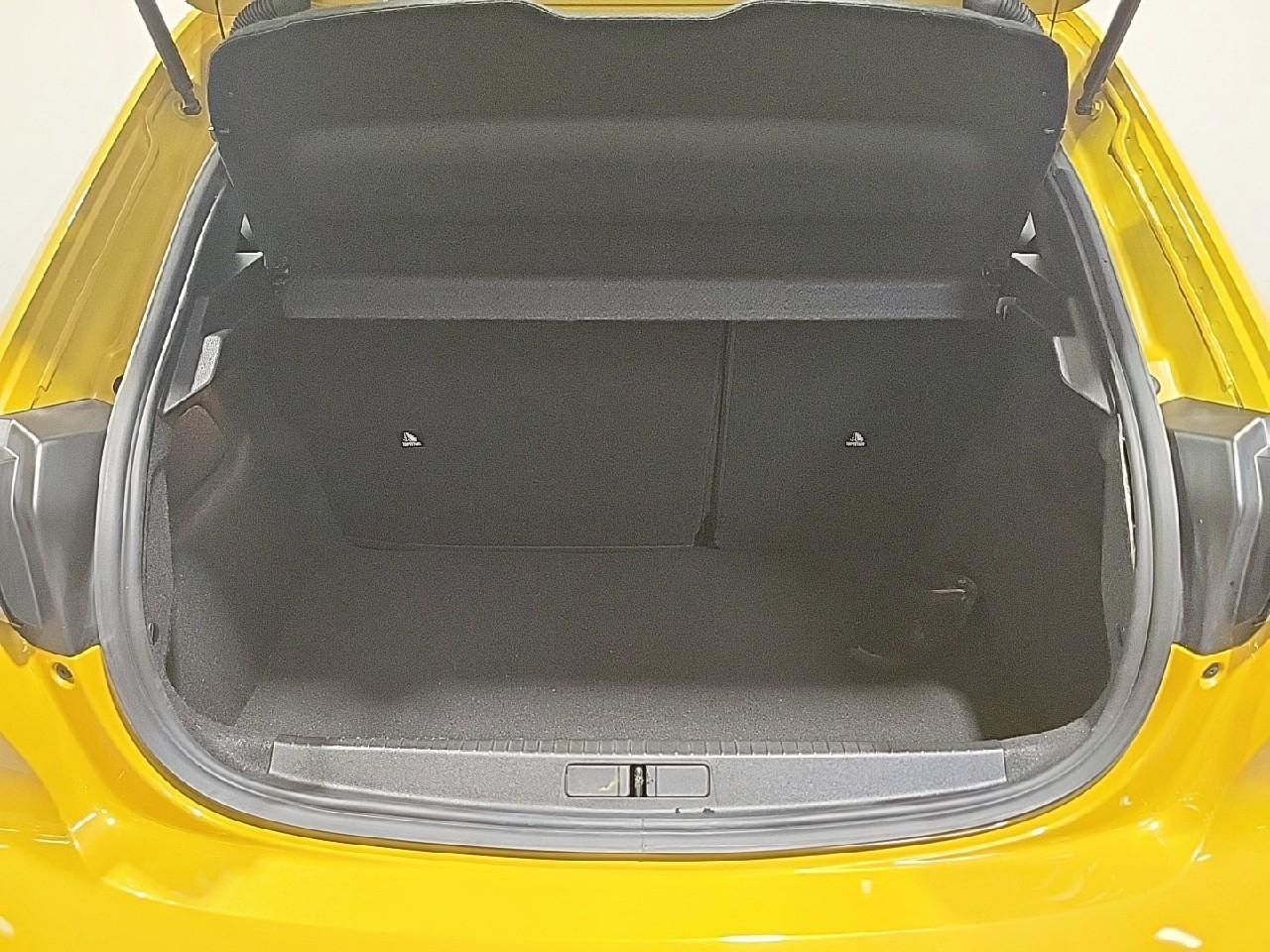 Peugeot 208 puretech 75 s&s bvm5 like — photo 14