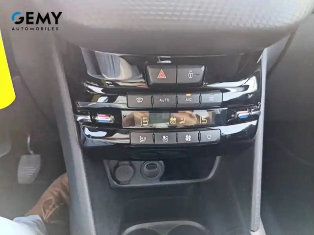 Peugeot 208 puretech 110ch s&amp;s bvm6 — photo 22