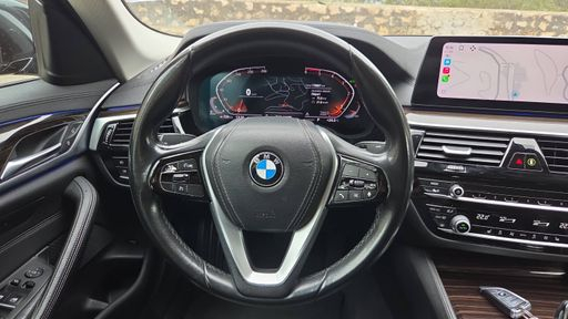 BMW Serie 5 518d 150 Steptronic 8 - Luxury – 2020 – 178967 km – Diesel – Boîte Automatique — photo 25