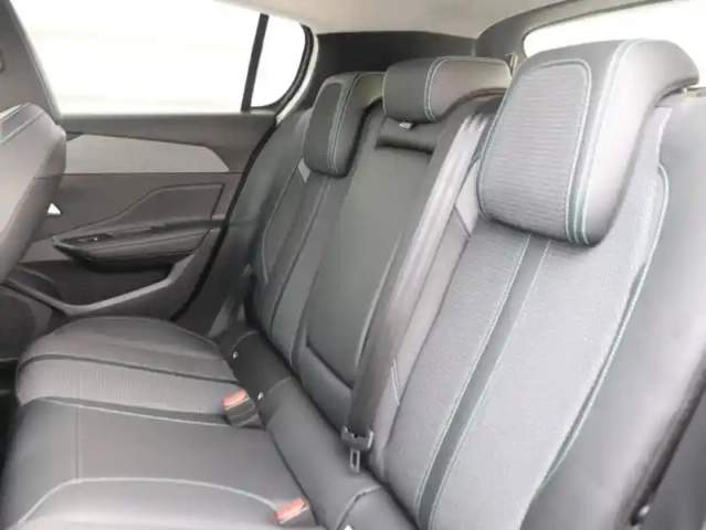 Peugeot 308 sw 1.2 puretech 130ch s&amp;s allure pack — photo 11