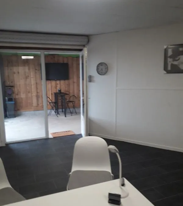 Photo 3