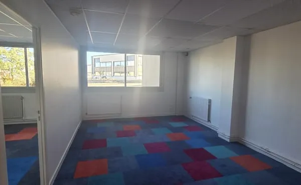 BUREAUX A LOUER Beaucouzé