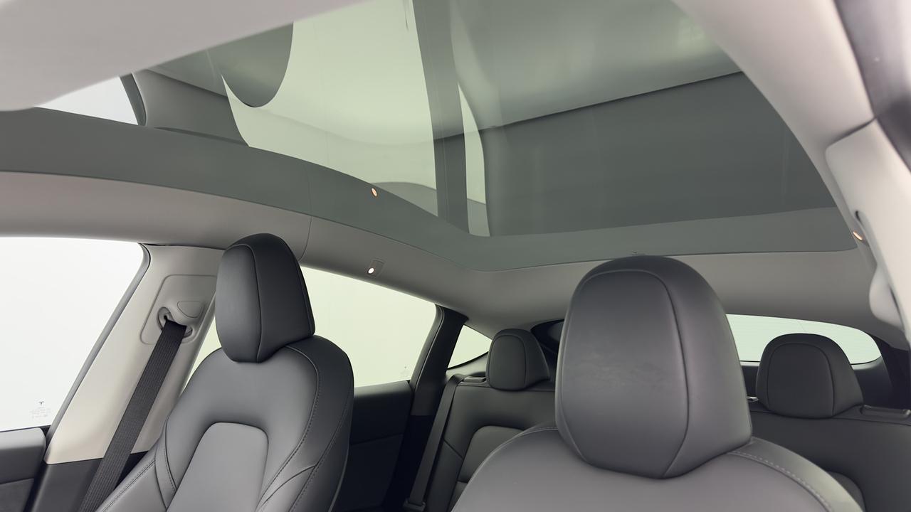Tesla MODEL Y Performance Dual Motor AWD — photo 30