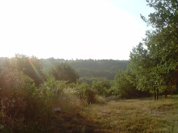 Terrain 900 m²