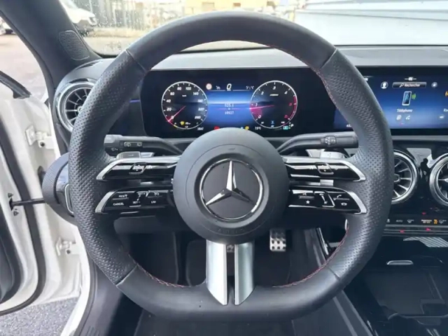 Mercedes Classe A 180 d amg line — photo 22