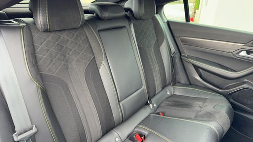 Peugeot 508 1.6 360 Hybride 200 4WD EAT8 - Peugeot Sport Engineered – 2021 – 101401 km – Hybride rechargeable – Boîte Automatique — photo 17