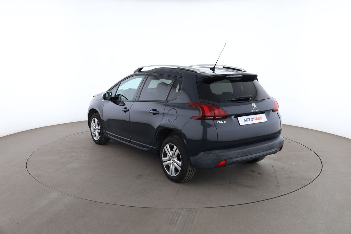 Peugeot 2008 1.6 Blue-HDi Style — photo 3