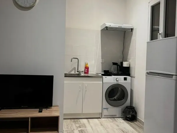 Studio 15 m² à louer avec balcon