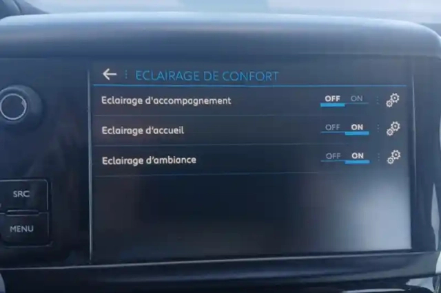 Peugeot 2008 1.2 puretech 110ch s&amp;s bvm5 — photo 27