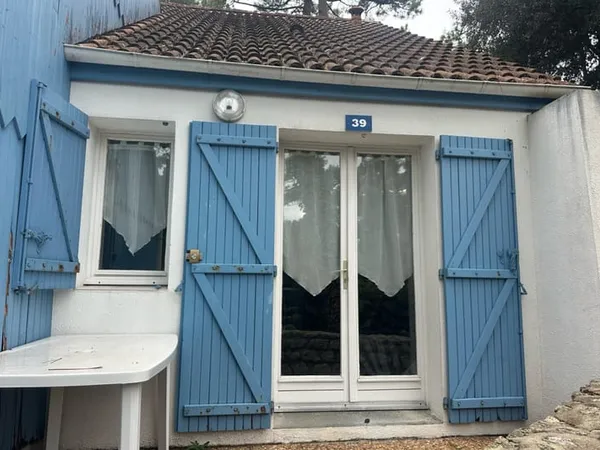 petite maison à saint georges de didonne dans un camping 4 é