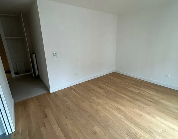 Studio 1 pièce 30 m²