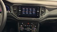 Volkswagen T-Roc 1.5 TSI EVO 150ch Carat Euro6d-T — photo 19