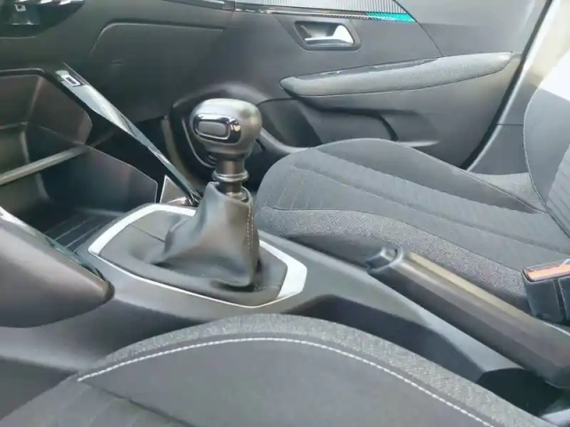 Peugeot 208 puretech 100 s&amp;s bvm6 — photo 14