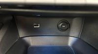 Peugeot 3008 HYBRID 225ch GT e-EAT8 — photo 23