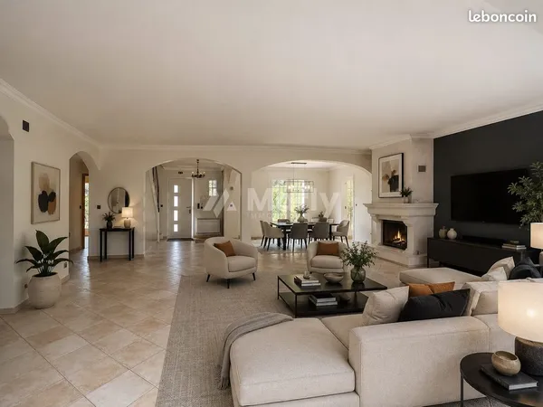 Maison 7 pièces 215 m²