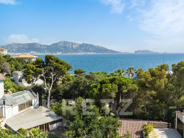 Maison 8 pièces 391 m²