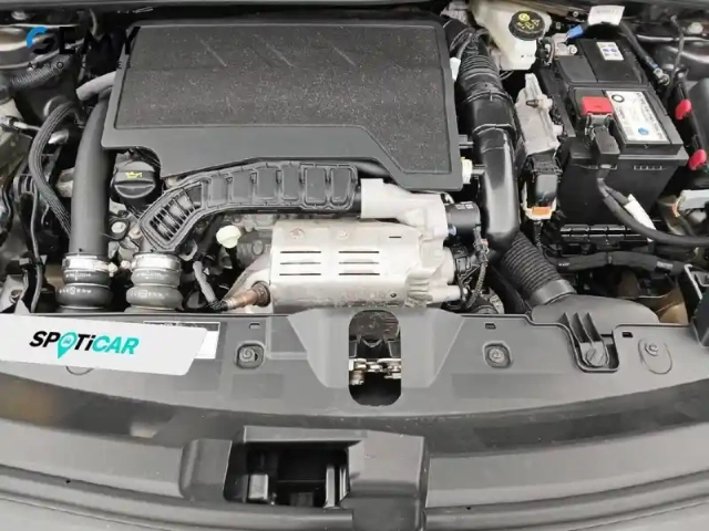 Peugeot 2008 puretech 130 s&amp;s eat8 — photo 60