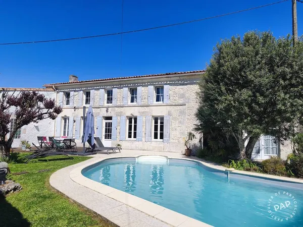 Maison 6 pièces 240 m²