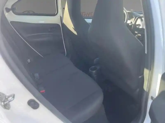 Toyota Aygo 1.0 vvt-i 72 active business — photo 14