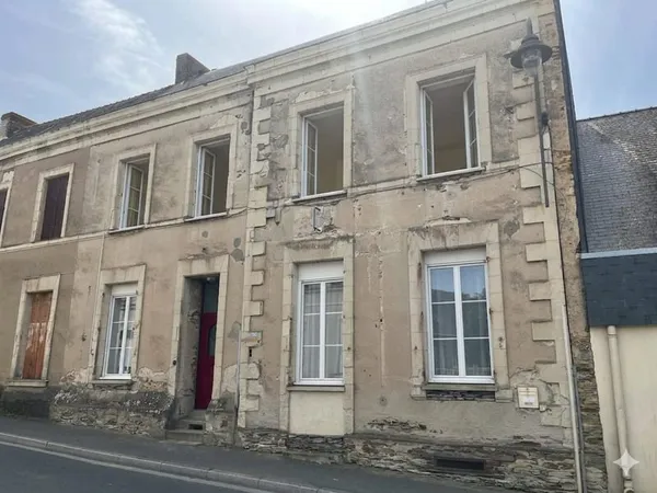 Maison de Bourg à Combrée