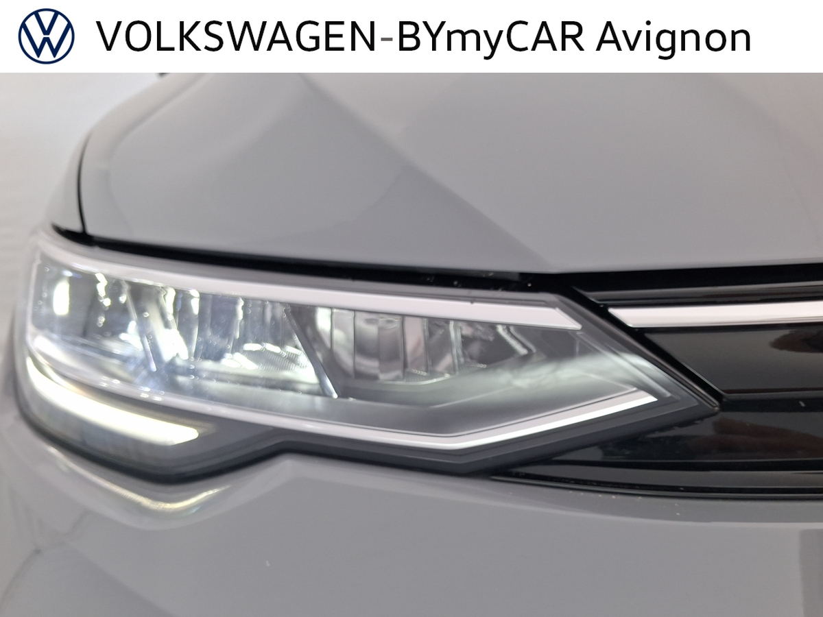 Volkswagen Golf 1.5 eHybrid 204 DSG6 — photo 36