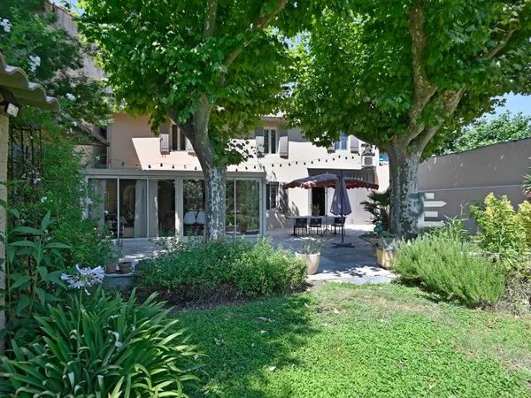 Maison 5 pièces 162 m²