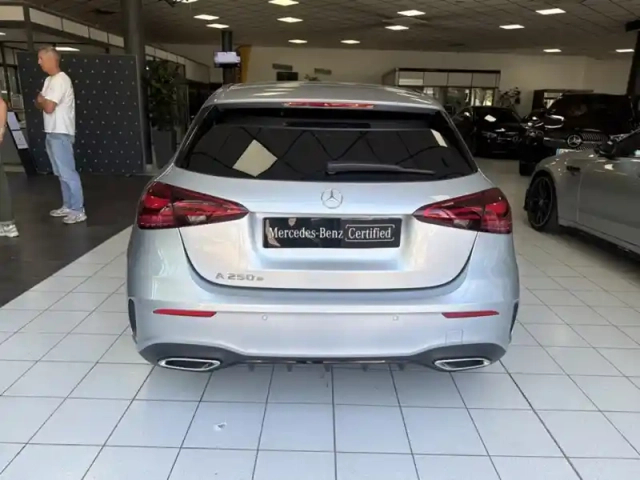 Mercedes Classe A 250 e hybrid eq amg line — photo 4