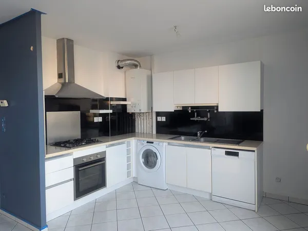 T3 60 m² - Dernier étage - Terrasse 12 m² - Garage - Piscine - Climatisation - Dijon Toison d'Or
