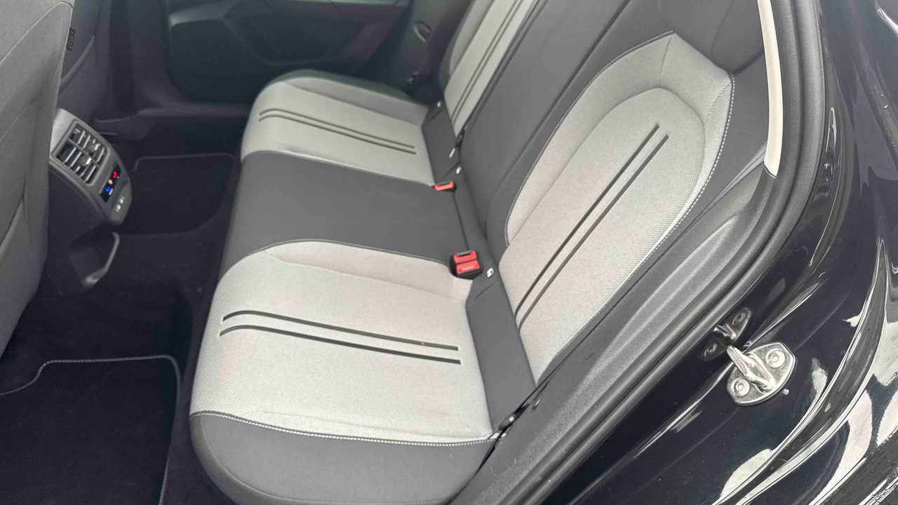 Seat Leon 1.0 TSI 110 BVM6 — photo 19