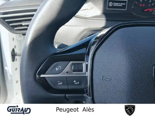 Peugeot 208 puretech 75 s&amp;s bvm5 — photo 38
