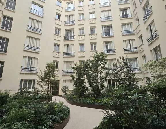 Studio 1 pièce 31 m²