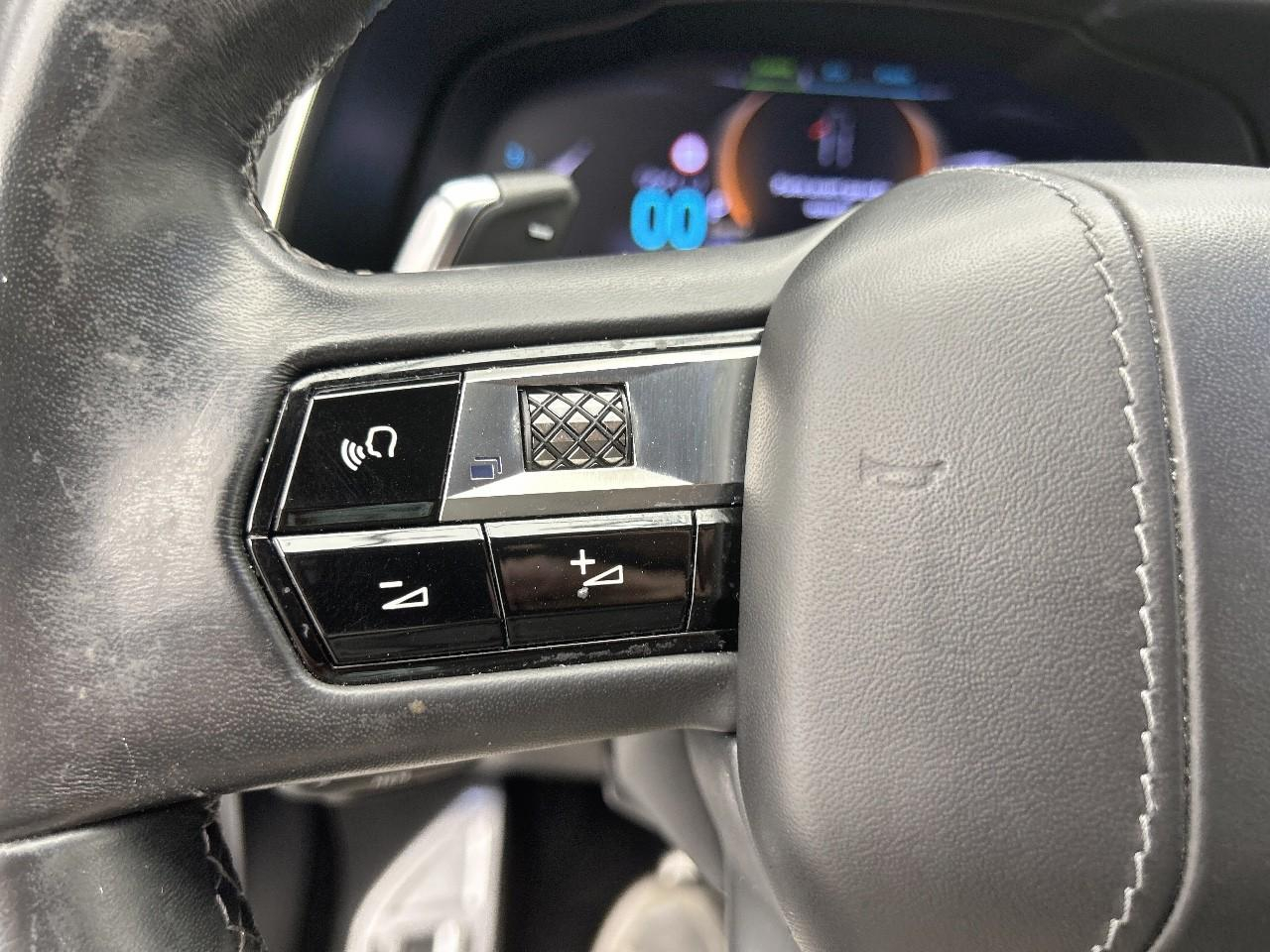 Ds Ds 7 crossback hybride rechargeable e-tense 300 eat8 4x4 opera — photo 27