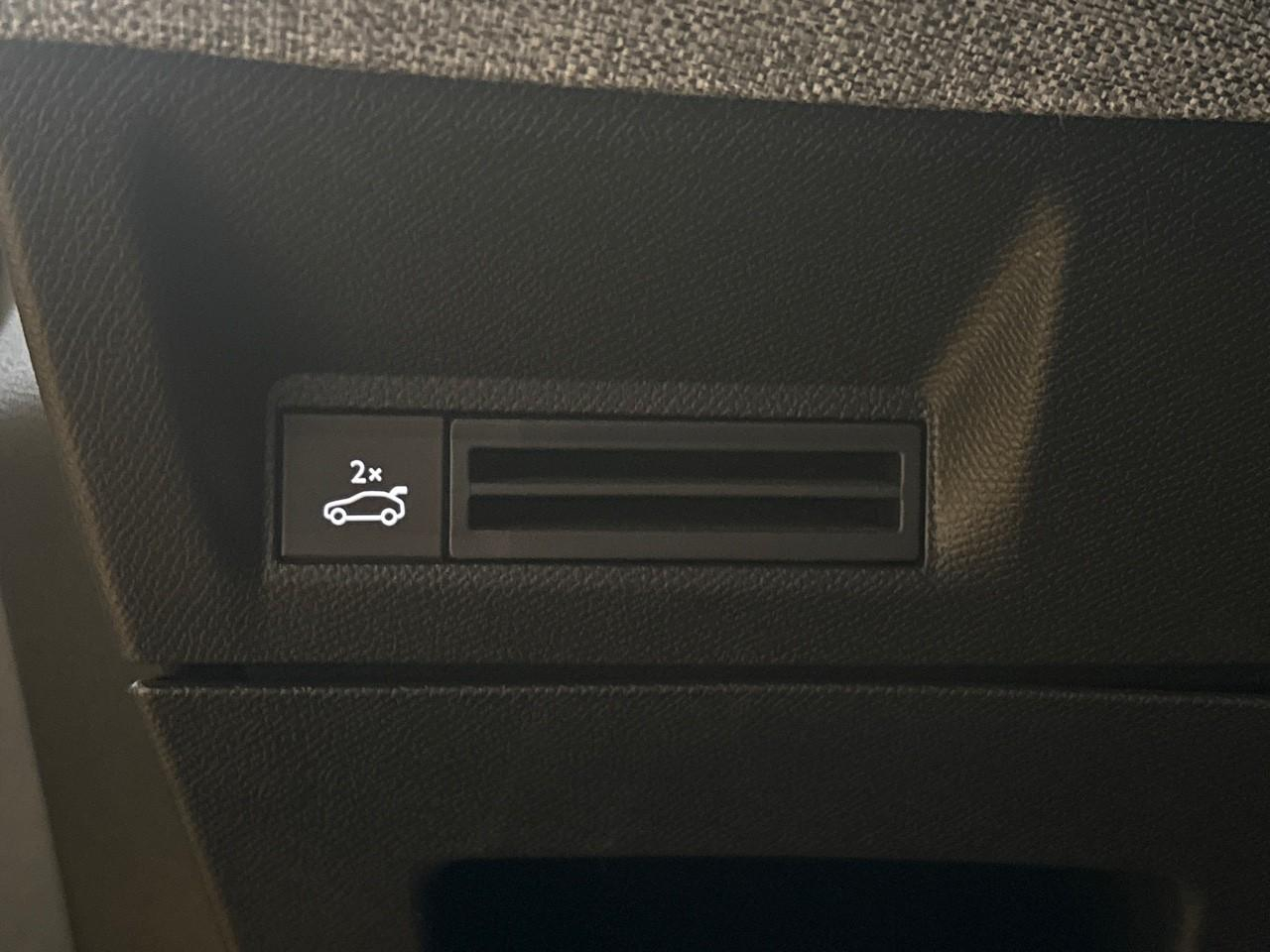 Peugeot 5008 hybrid 136ch gt e-dcs6 — photo 17