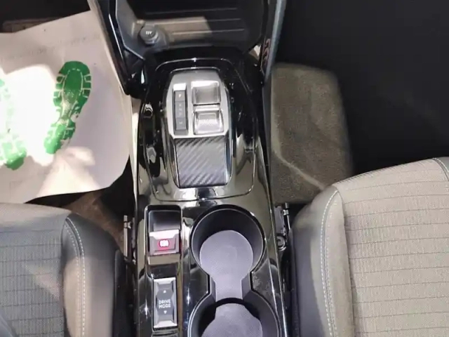 Peugeot 2008 bluehdi 130 s&amp;s eat8 allure — photo 24