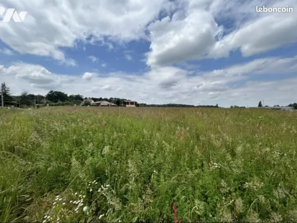 Terrain 1087 m² POUYASTRUC