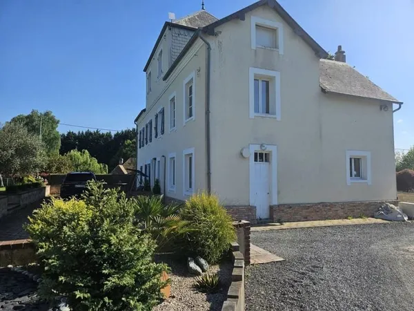 Maison 8 pièces 160 m²