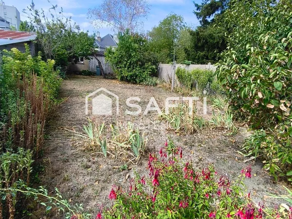 Orléans Nord, maison familiale des années 50 + jardin